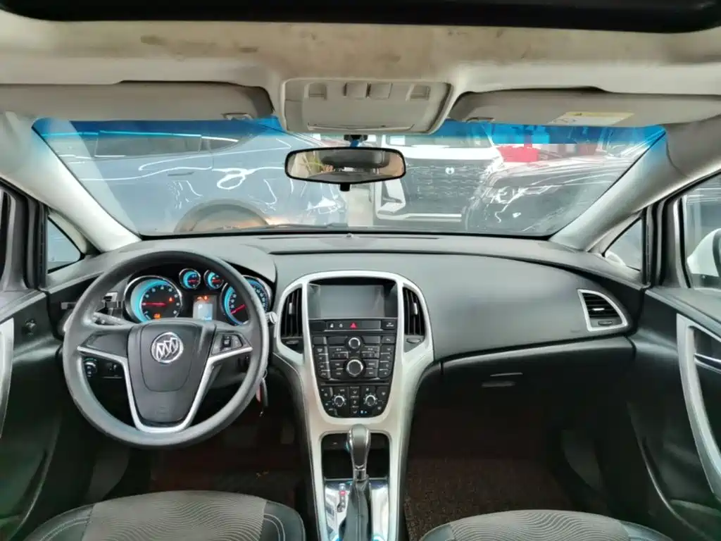Buick Excelle — миниатюра 14