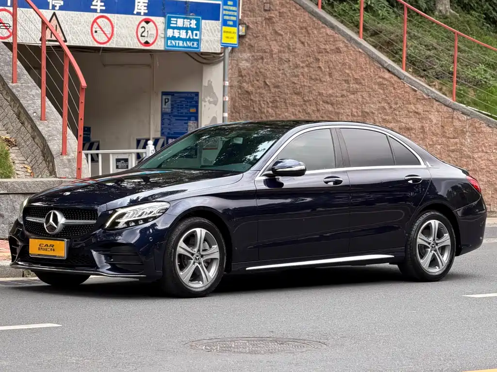 Mercedes-Benz C-Class 2020