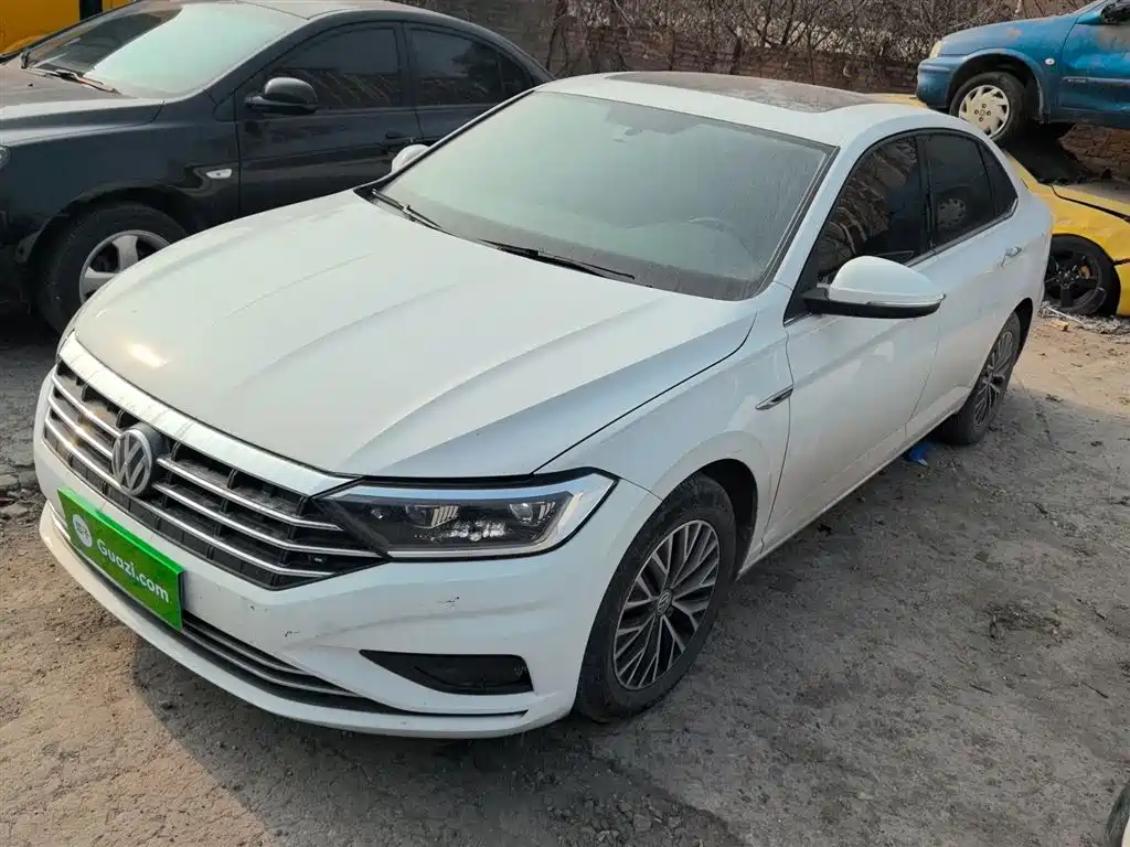 Volkswagen Sagitar 2020