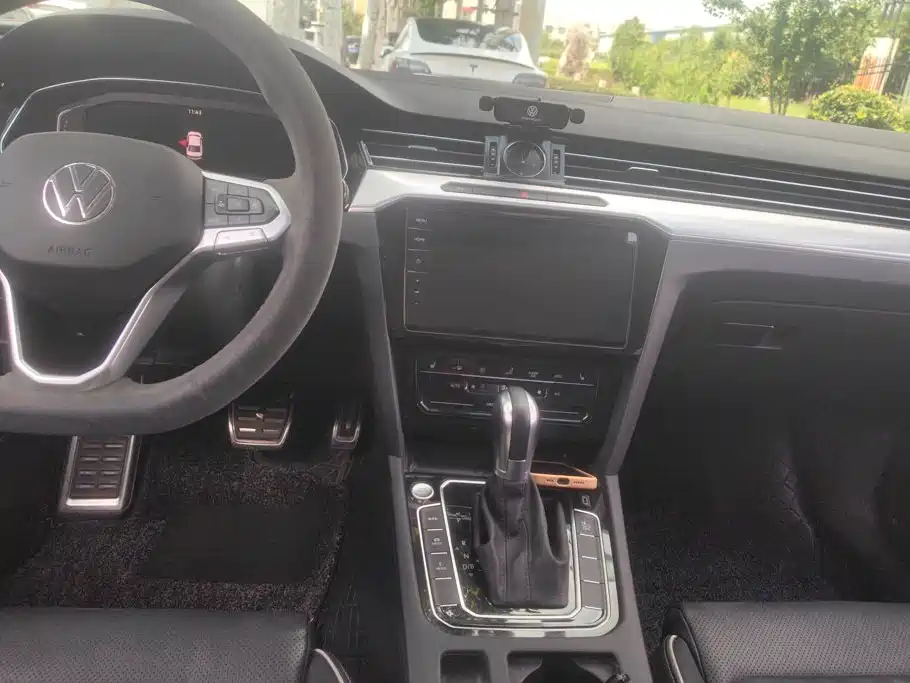 Volkswagen 迈腾 PHEV — миниатюра 13