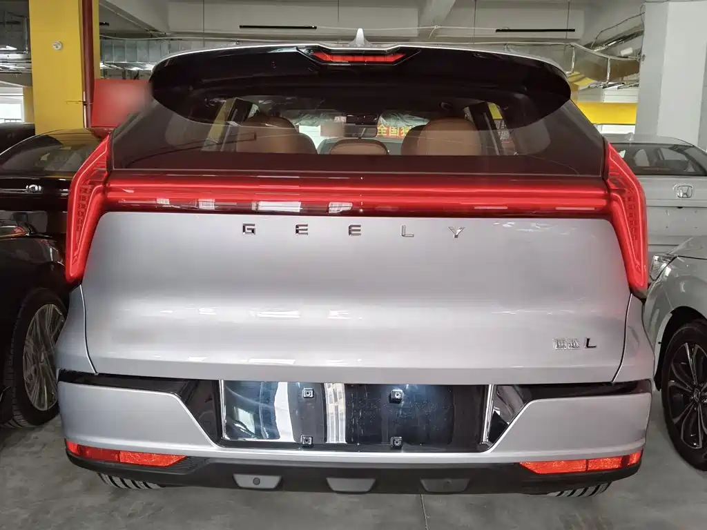Geely Boyue L — миниатюра 6