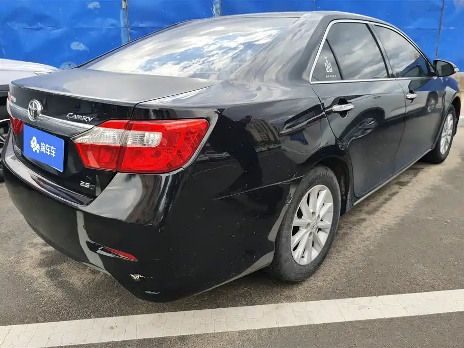 Toyota Camry 2012 2.5G Luxury