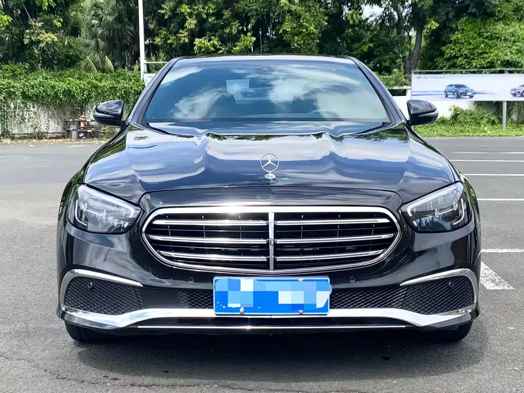Mercedes-Benz E-Class — миниатюра 2