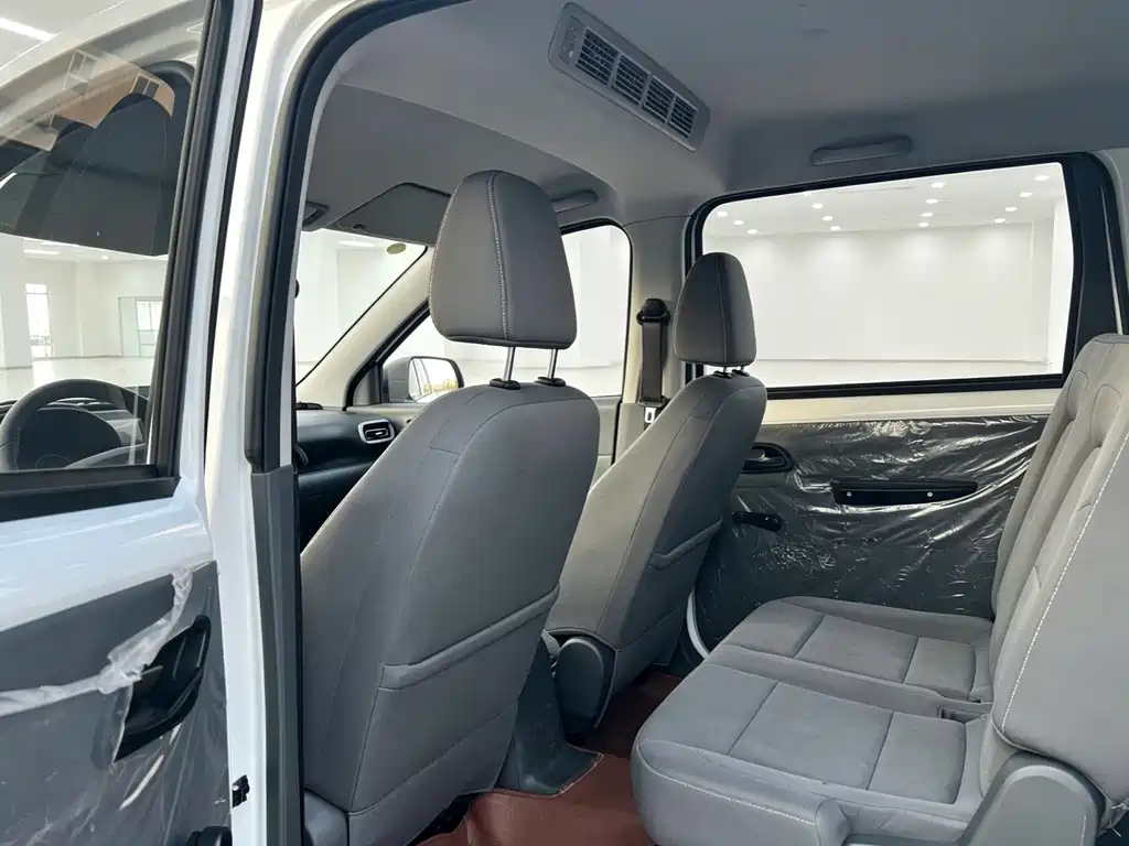 Wuling Hongguang EV — миниатюра 8