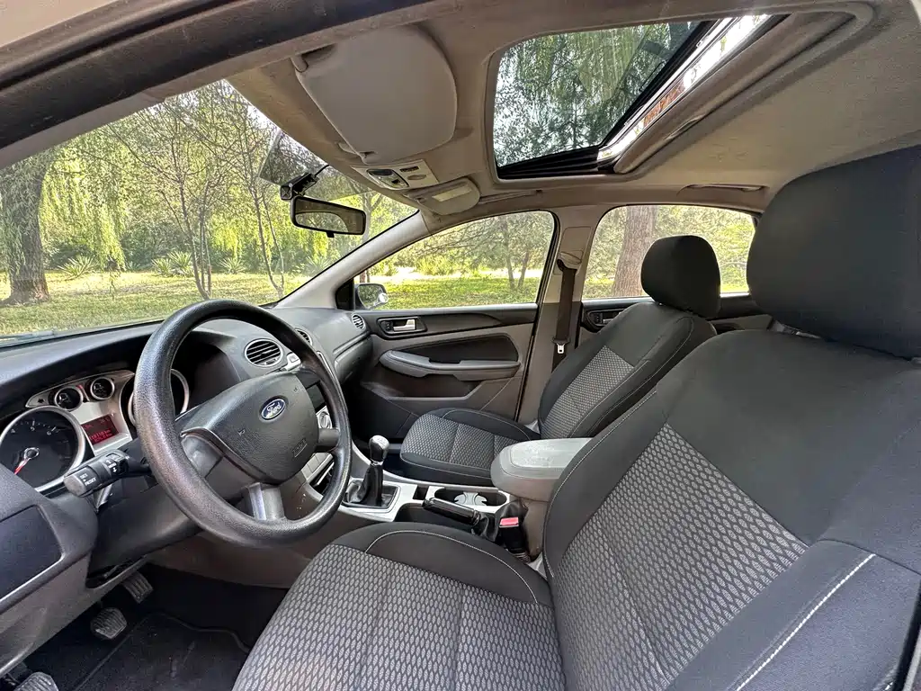 Ford Focus — миниатюра 7