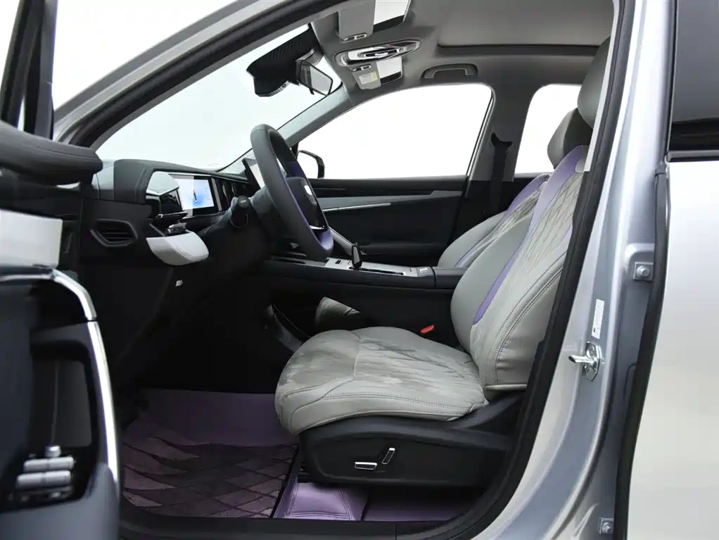 Geely Boyue L L 2024 1.5TD DCT Luxury