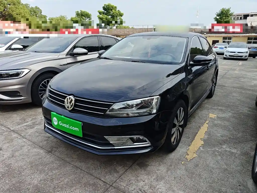Volkswagen Sagitar 2018 1.6L AT Comfort