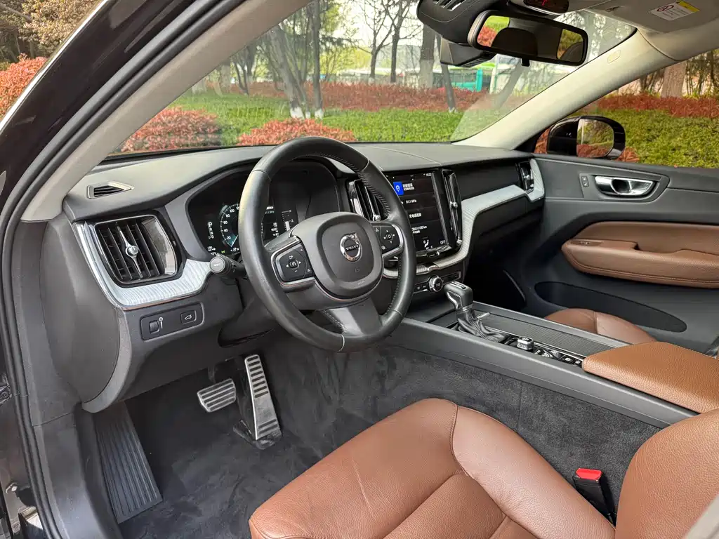 Volvo XC60 2019 T5 VI