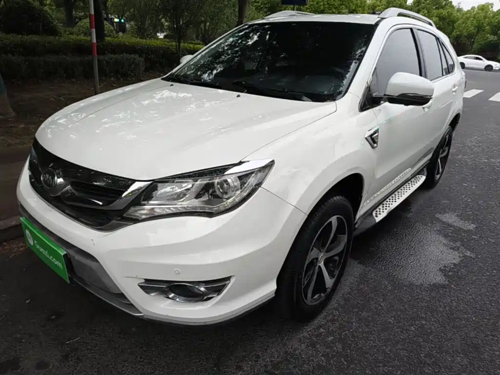 Byd S7 2015