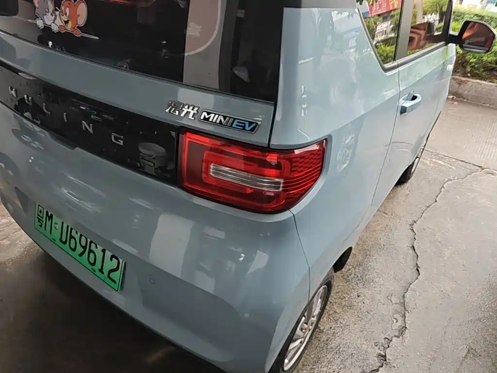 Wuling MINIEV — миниатюра 8