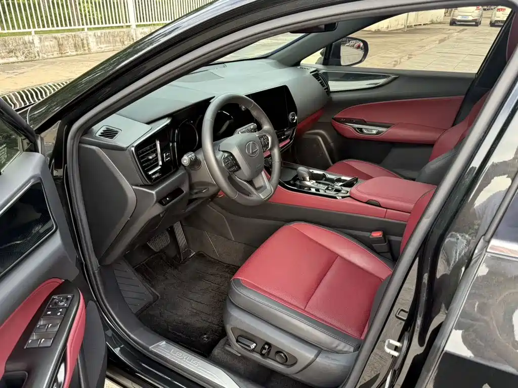 Lexus NX — миниатюра 4