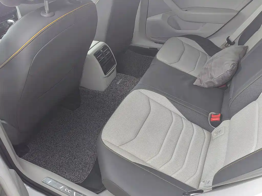Volkswagen CC — миниатюра 6
