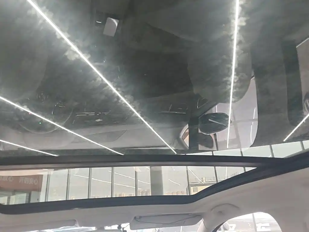 Volkswagen Touran — миниатюра 18