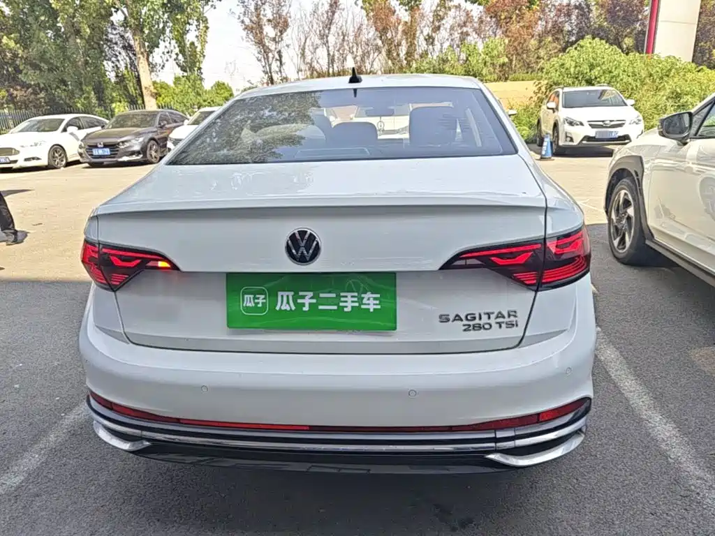 Volkswagen Sagitar — миниатюра 6