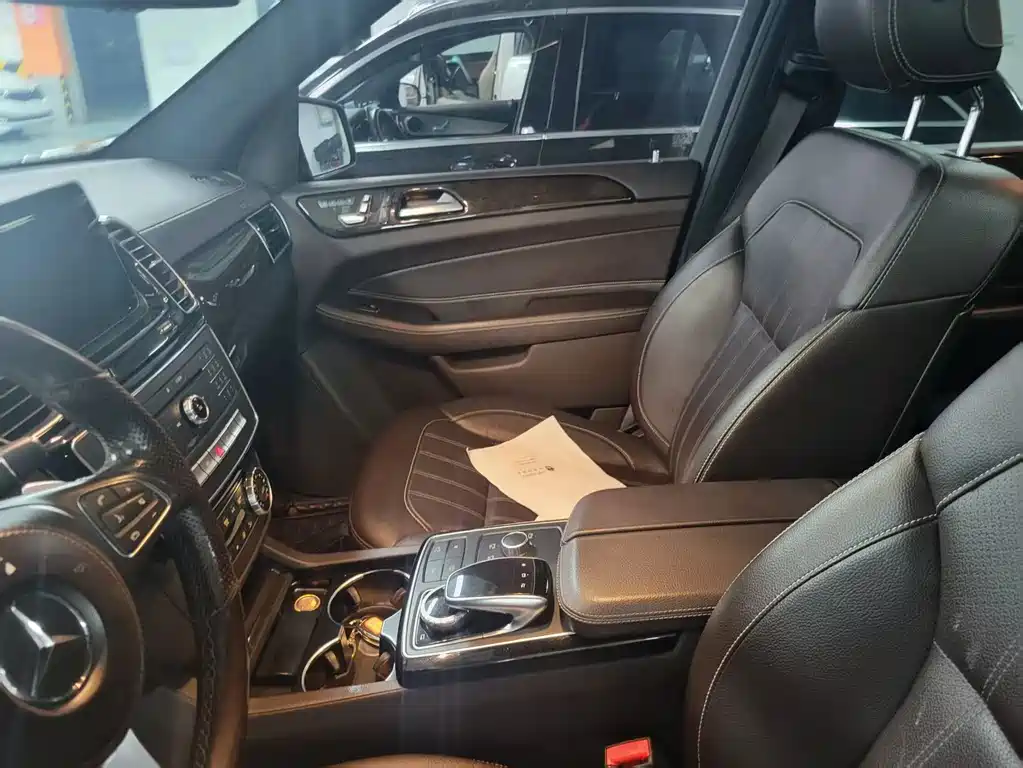 Mercedes-Benz GLS — миниатюра 6