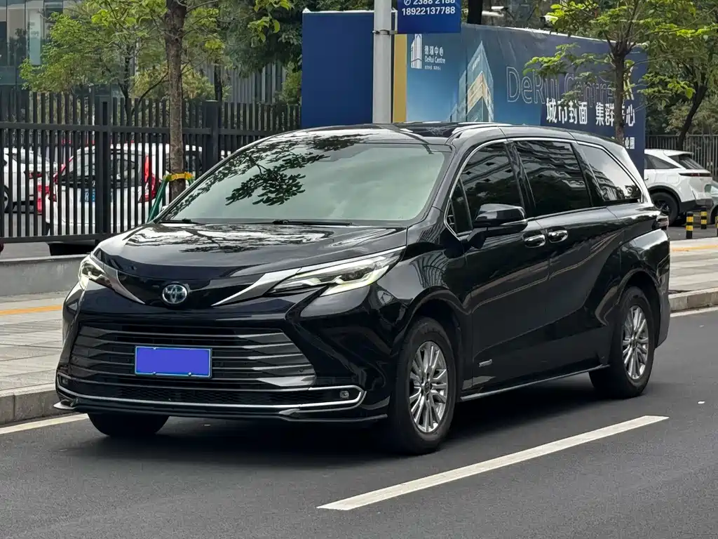Toyota Sienna 2022