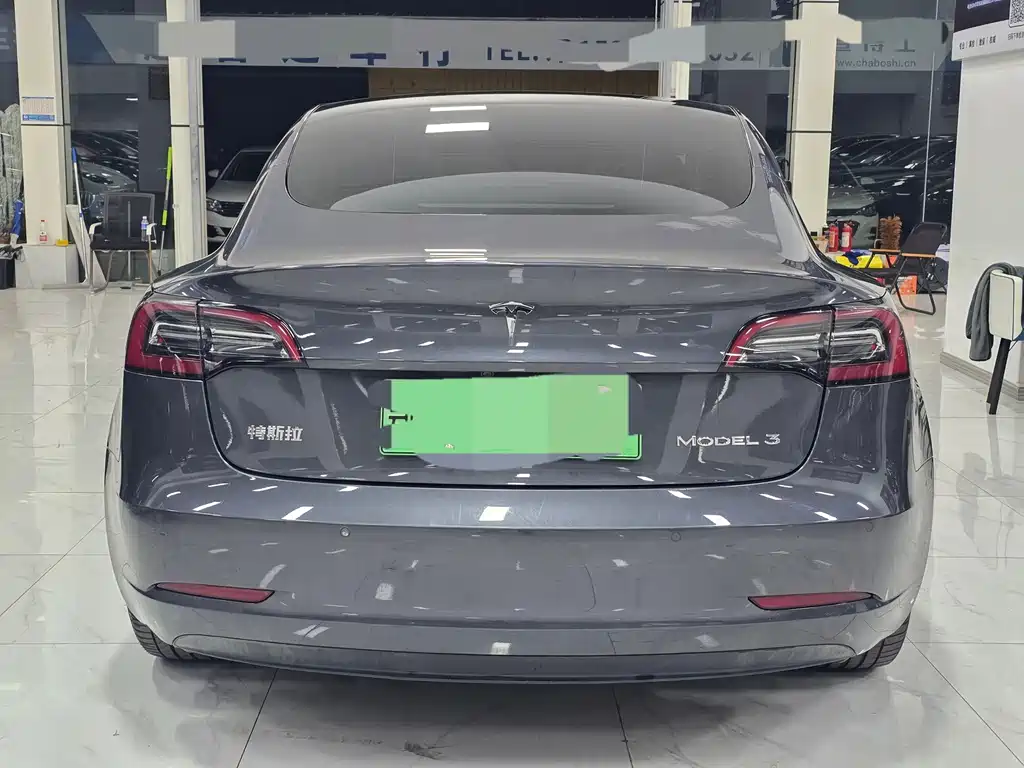 Tesla Model 3 — миниатюра 11