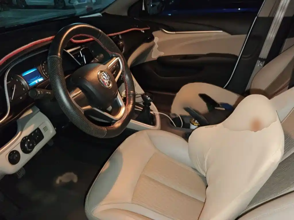 Buick Excelle — миниатюра 8