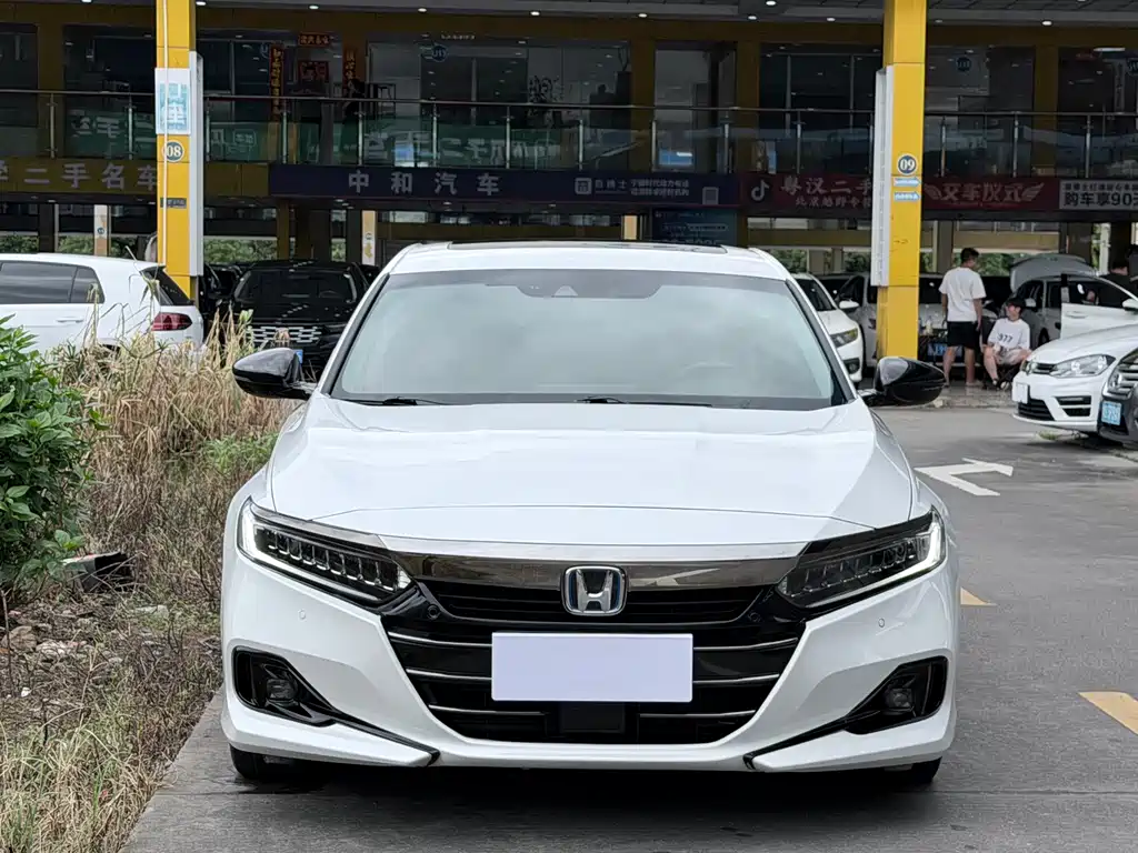 Honda Accord — миниатюра 2