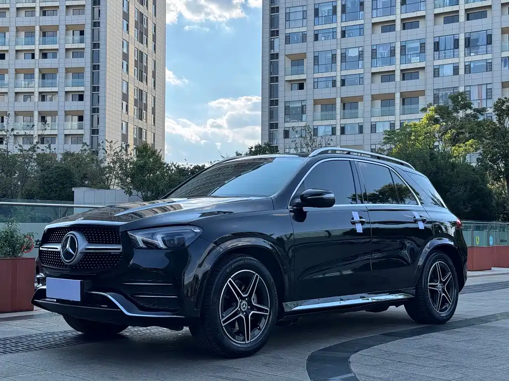 Mercedes-Benz GLE (Import) — миниатюра 44