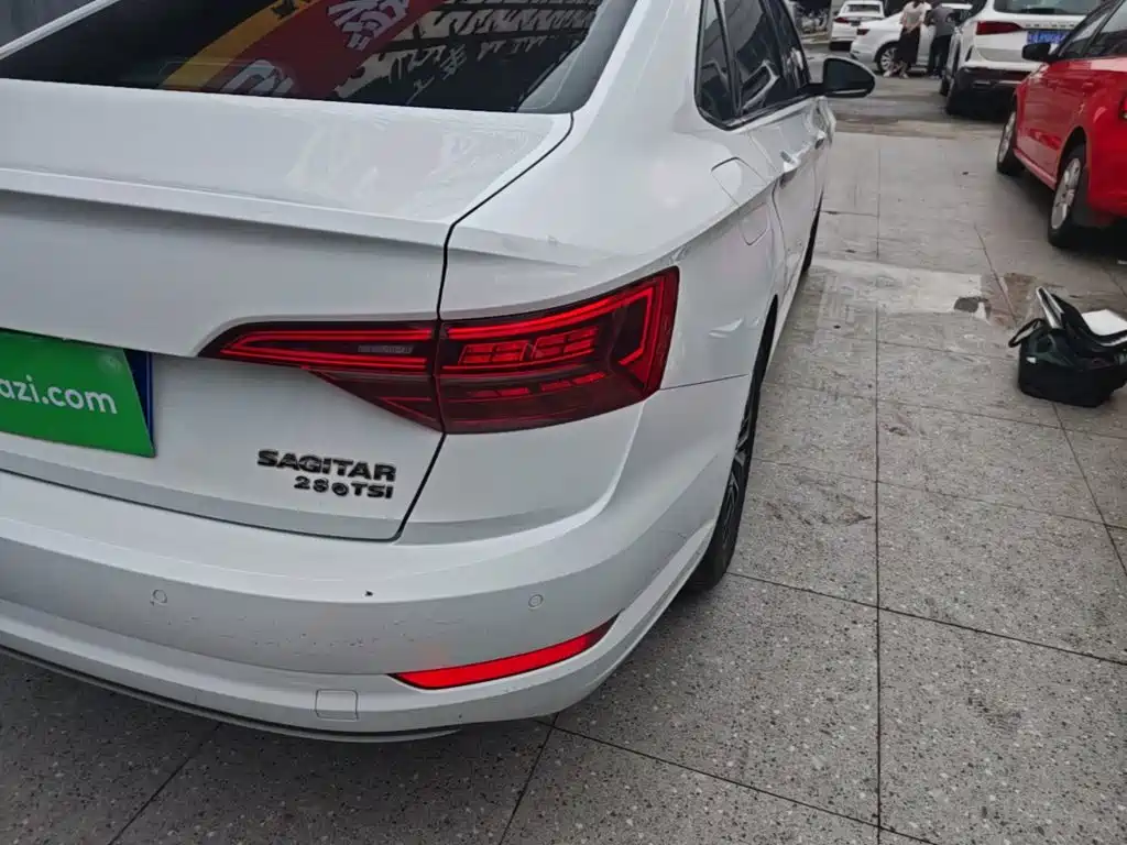 Volkswagen Sagitar — миниатюра 8