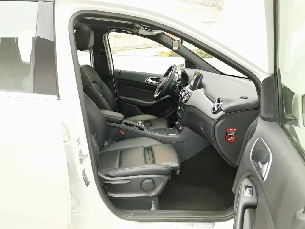 Mercedes-Benz B-Class — миниатюра 23