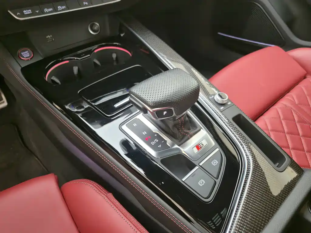 Audi S4 — миниатюра 12