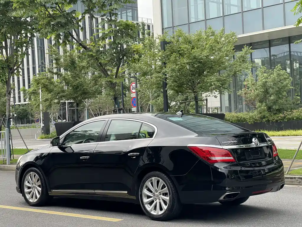 Buick LaCrosse 2013 3.0L SIDI V6 Smart Flagship