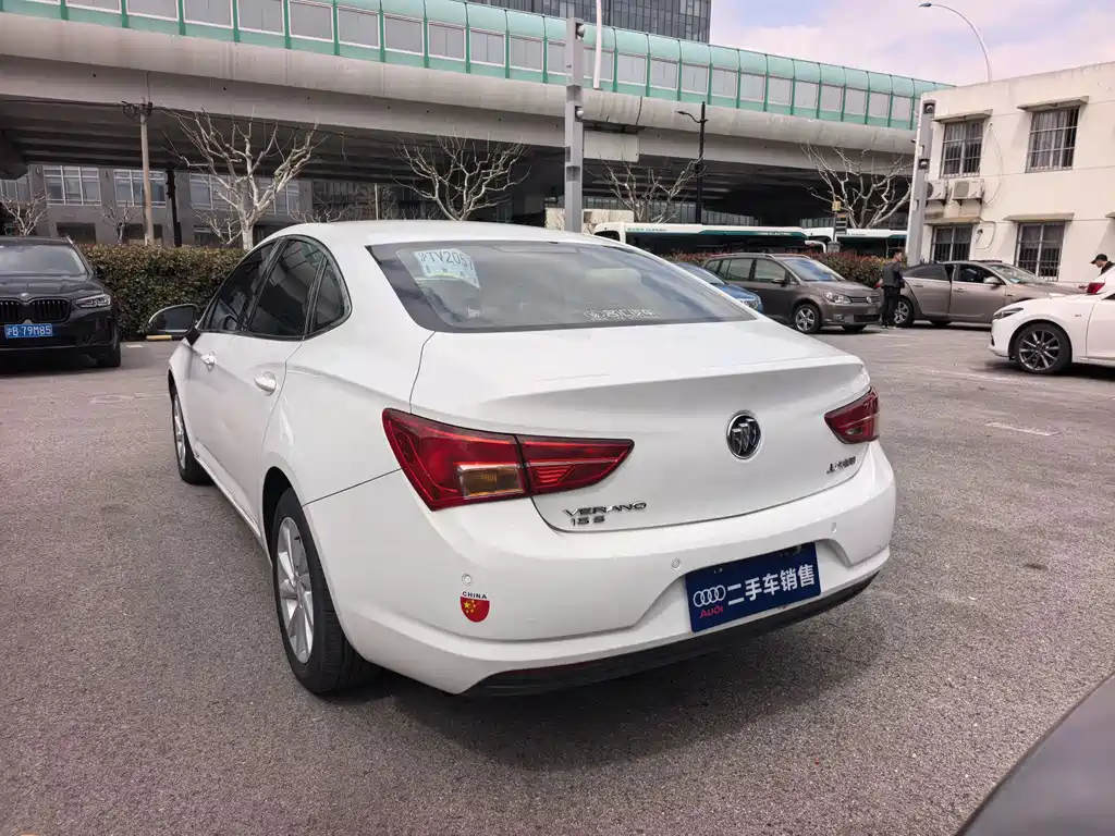 Buick Verano — миниатюра 4