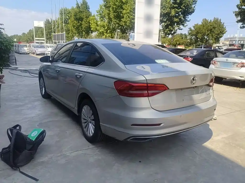 Volkswagen Lavida — миниатюра 5