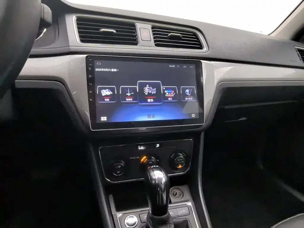 Volkswagen Gran Lavida — миниатюра 12