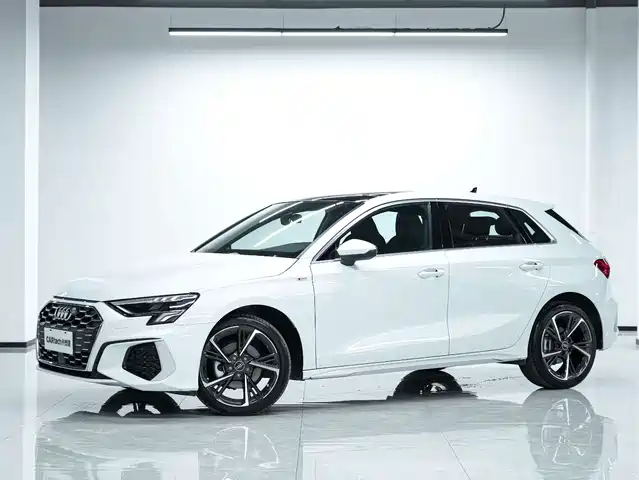 AUDI  A3 2023