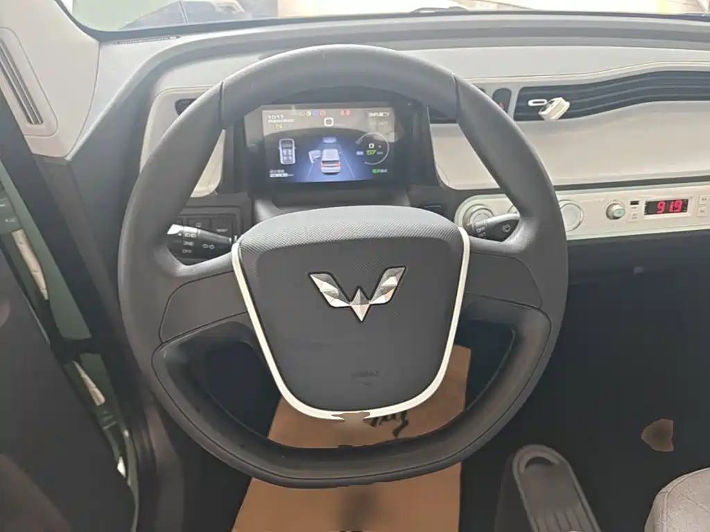 Wuling MINIEV — миниатюра 11