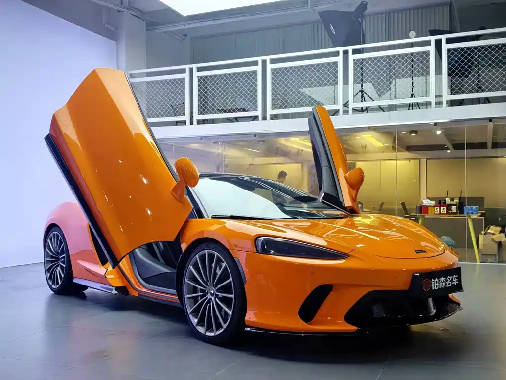 McLaren GT — миниатюра 2