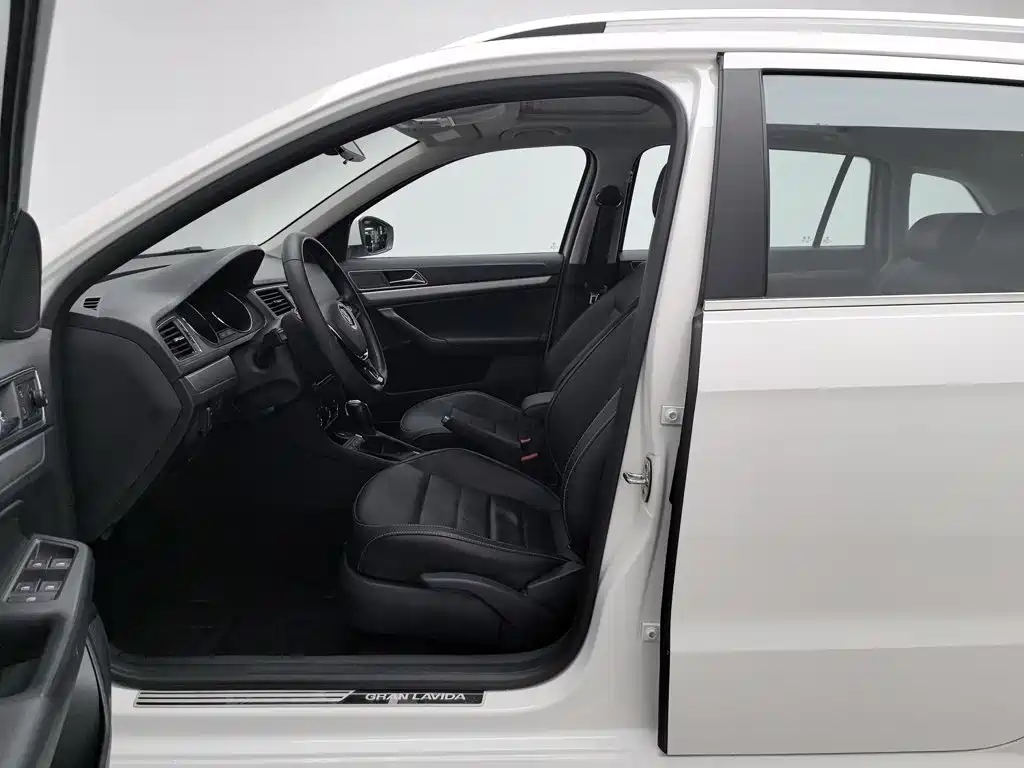 Volkswagen Gran Lavida — миниатюра 10