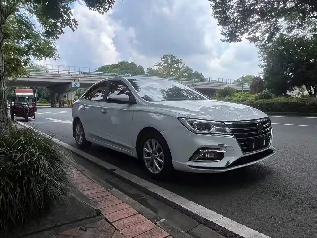 Roewe i5 — миниатюра 3