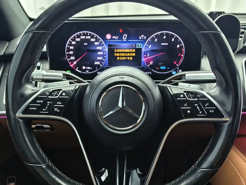 Mercedes-Benz S-Class — миниатюра 8
