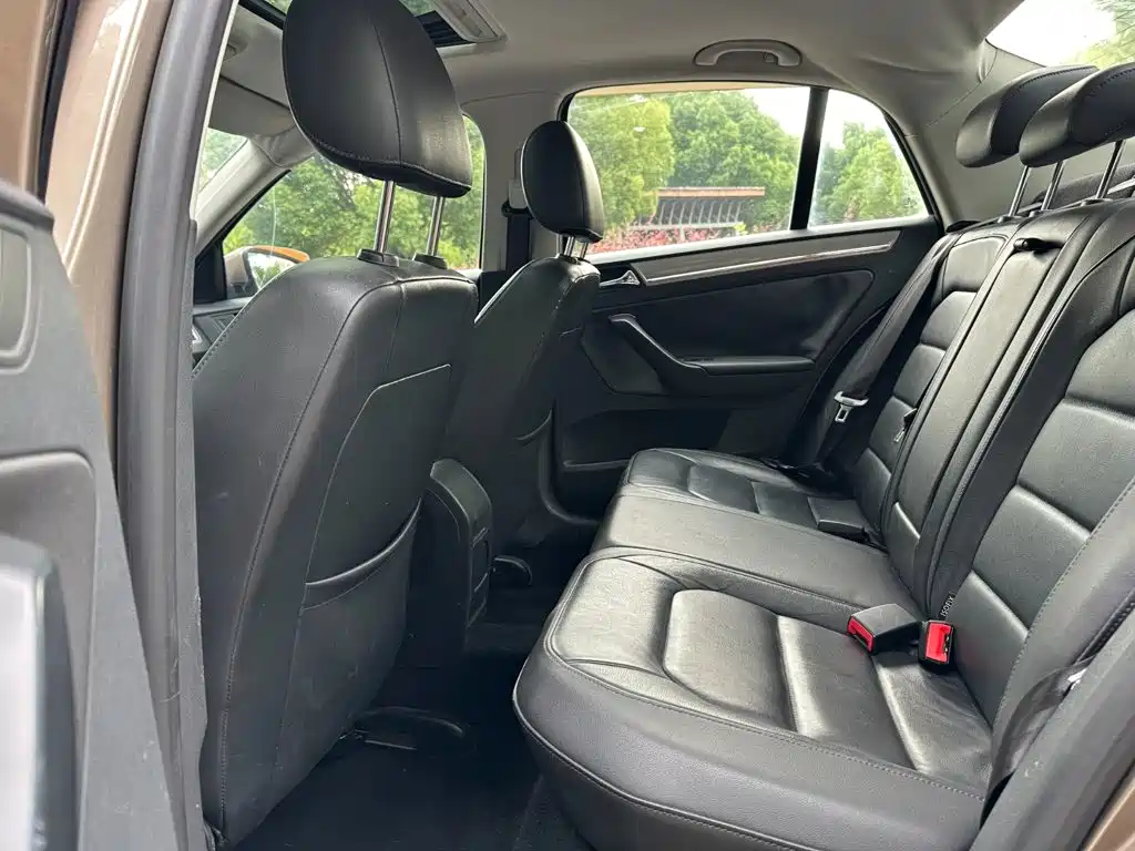 Volkswagen Bora — миниатюра 10