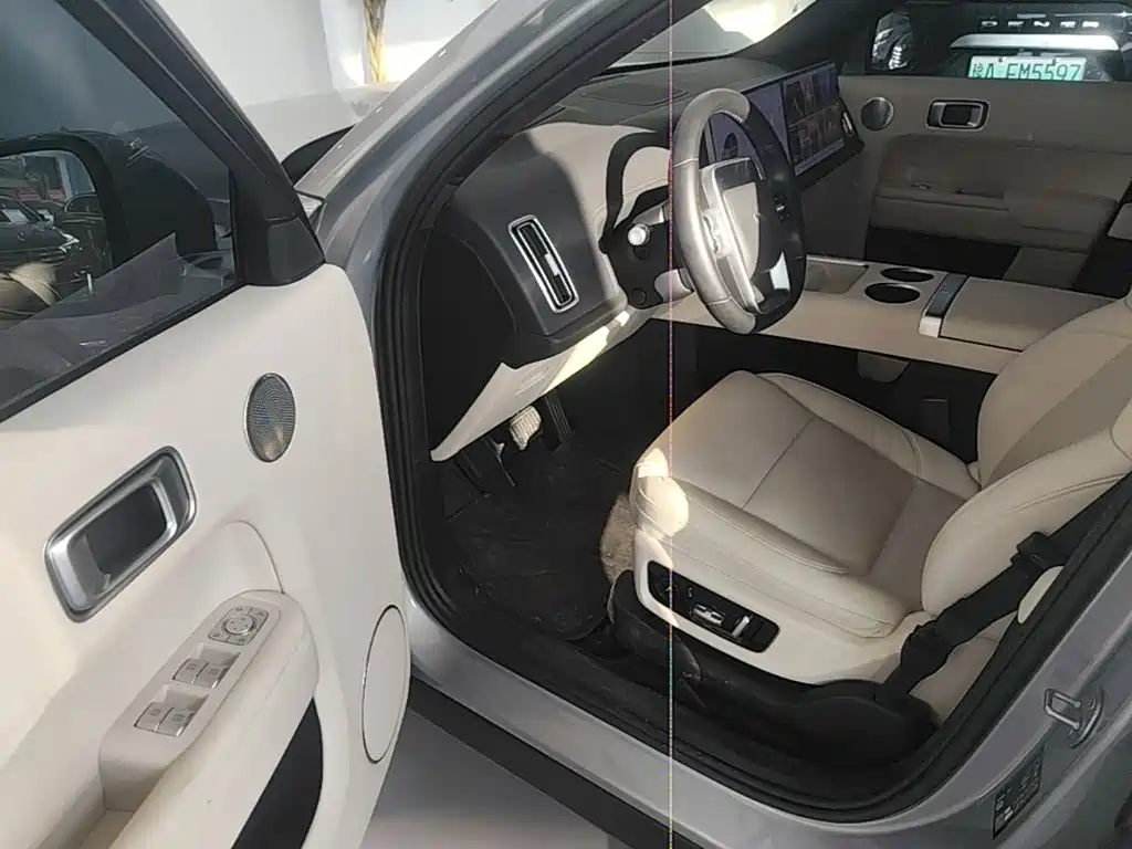 Li Auto Li L8 — миниатюра 16