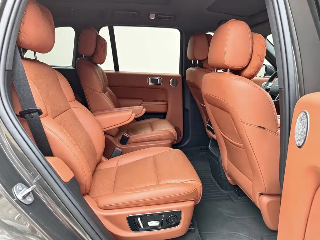 Li Auto Li L8 — миниатюра 12