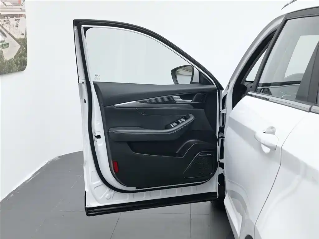 JETOUR X70S 2022 1.5T MT 7 мест