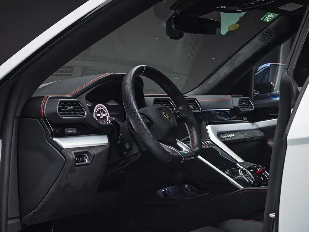 Lamborghini Urus — фотографии объявления, Фото 9
