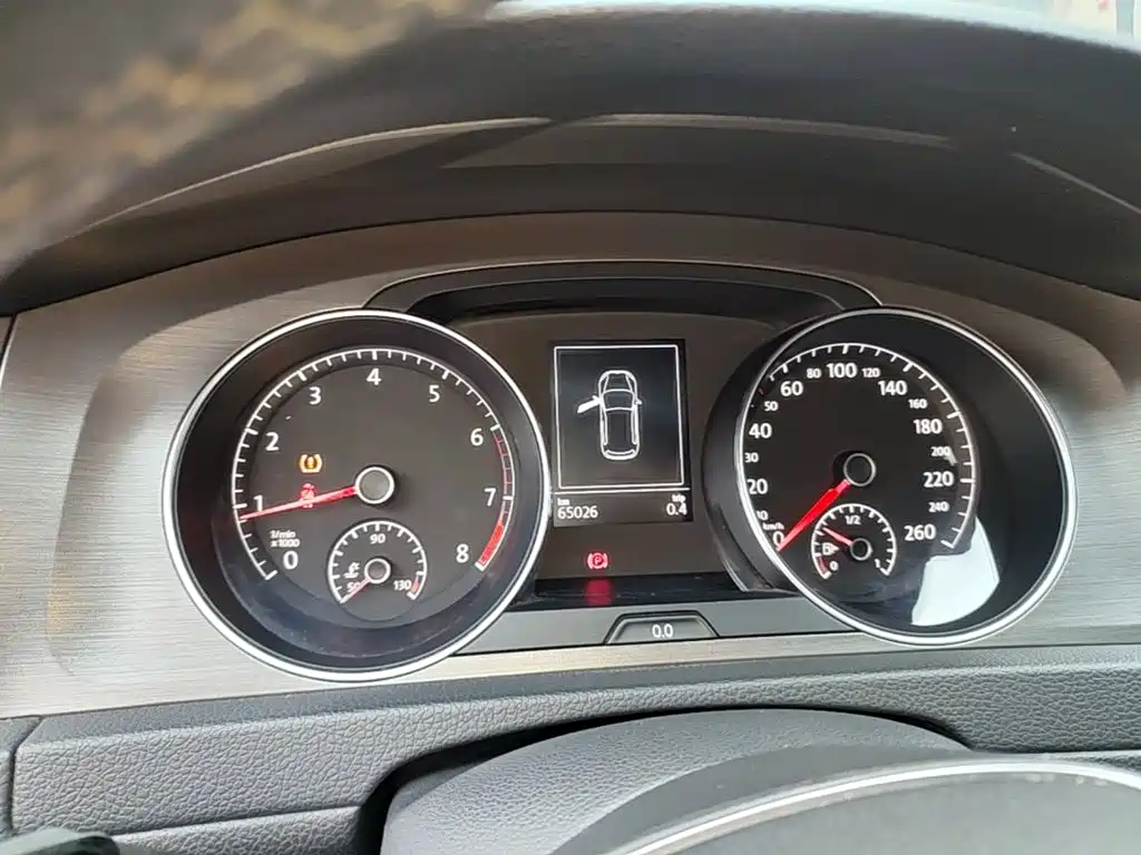 Volkswagen Golf — миниатюра 12