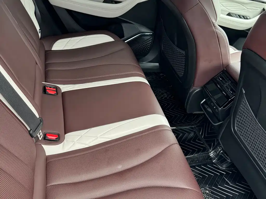 Geely Xingyue L — миниатюра 14