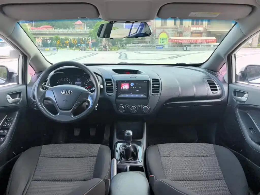 Kia K3 — миниатюра 10