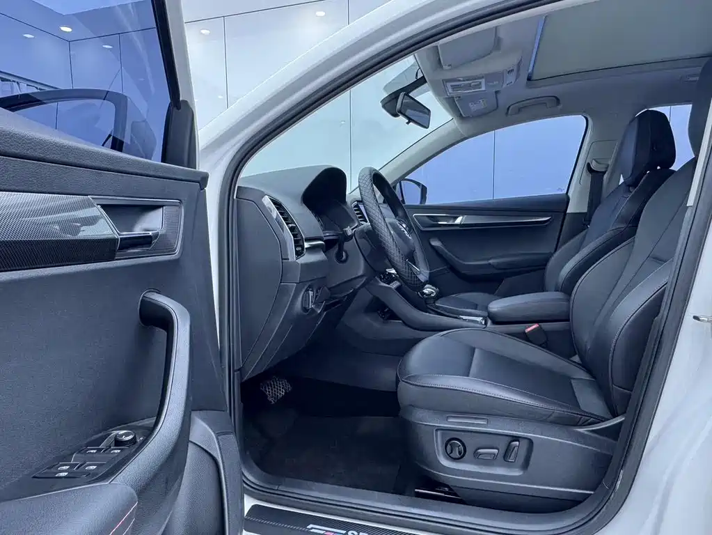 Skoda Karoq — миниатюра 10