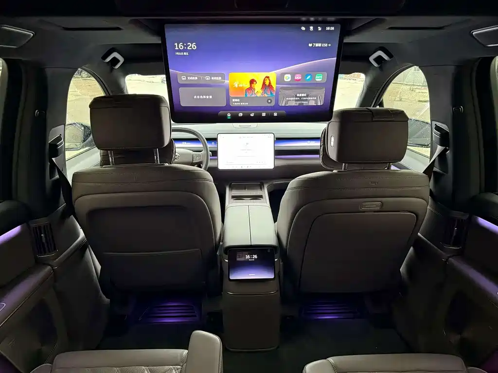 NIO ES8 — миниатюра 5