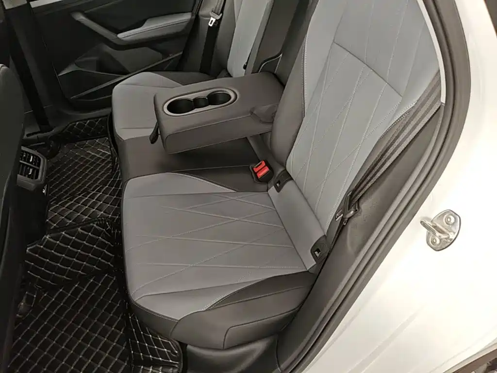 Volkswagen Lavida — миниатюра 17
