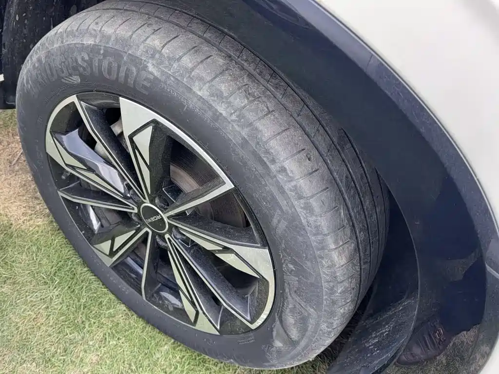 Roewe RX5 — миниатюра 5