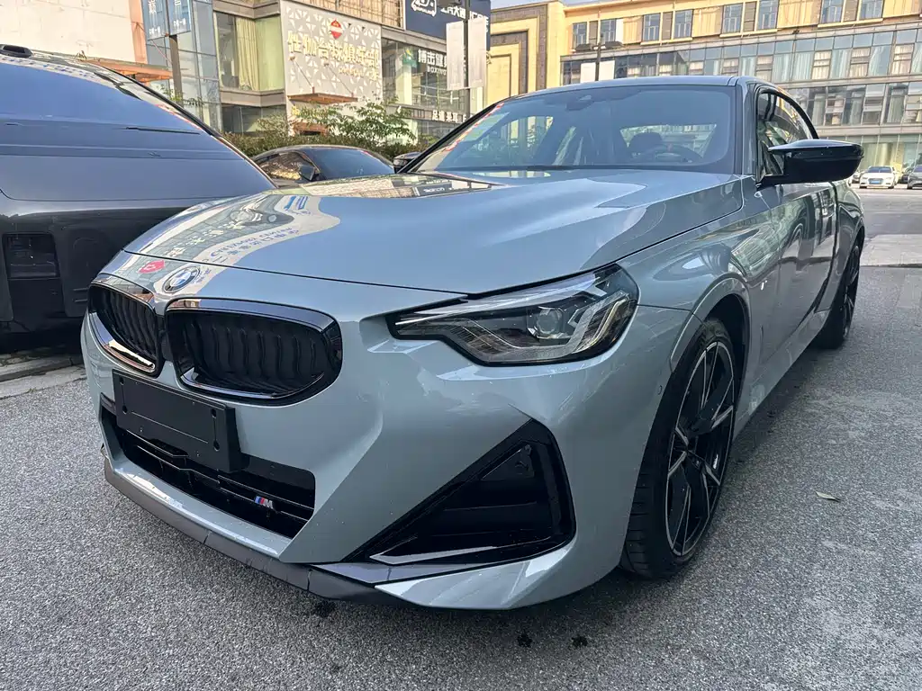 BMW M240i 0